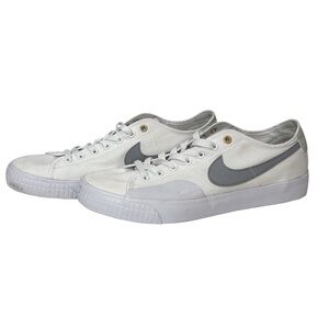 Nike Men SB Daan Van Der Linden X Blzer Court Sneaker Wht/Wolf Gray Size-8 EUC